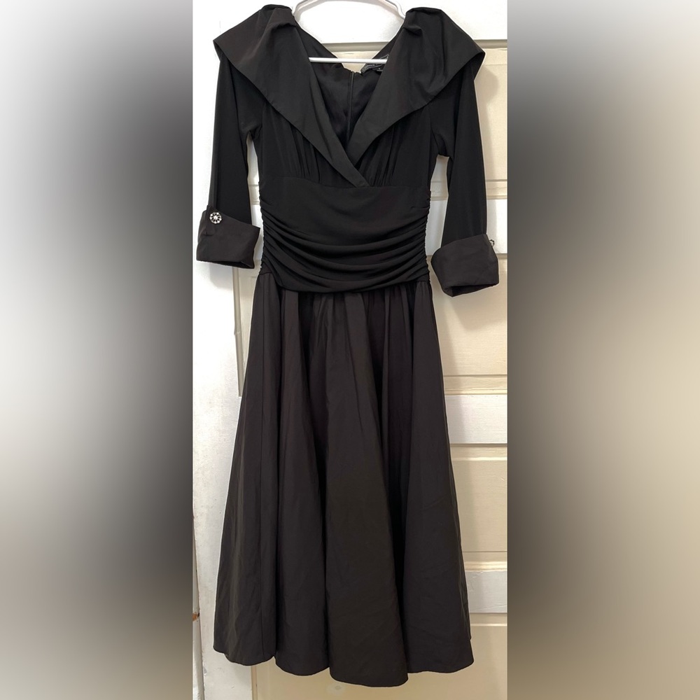 Jessica Howard Elegant Black 3/4 Sleeve Dress